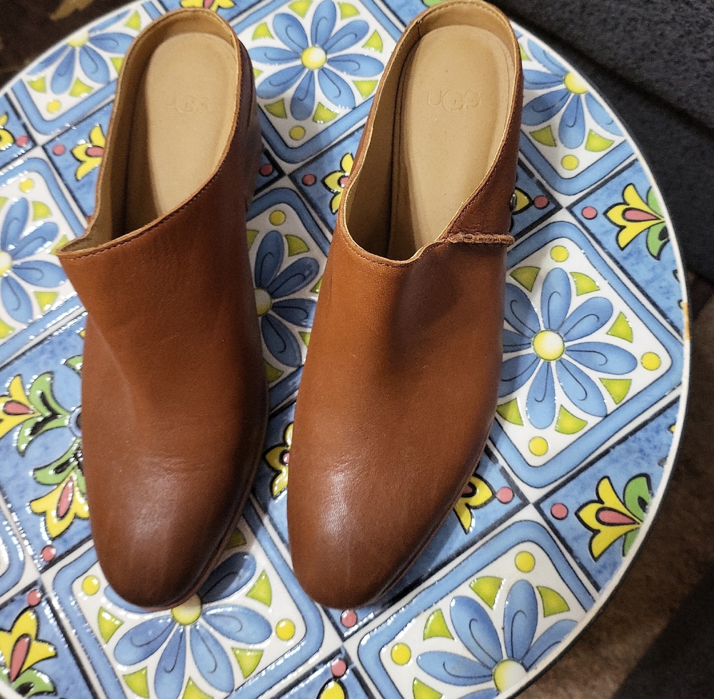 UGG Women's Tan Leather Slip-On Mule Clogs